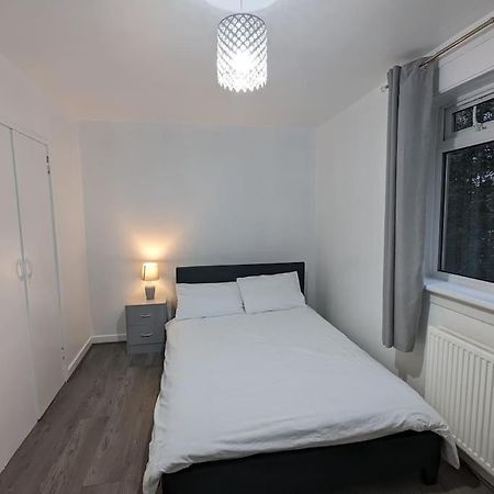 3 Bedroom Apartment Sleeps 8 إدنبرة المظهر الخارجي الصورة