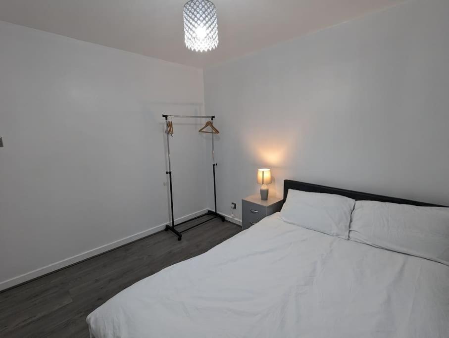 3 Bedroom Apartment Sleeps 8 إدنبرة المظهر الخارجي الصورة