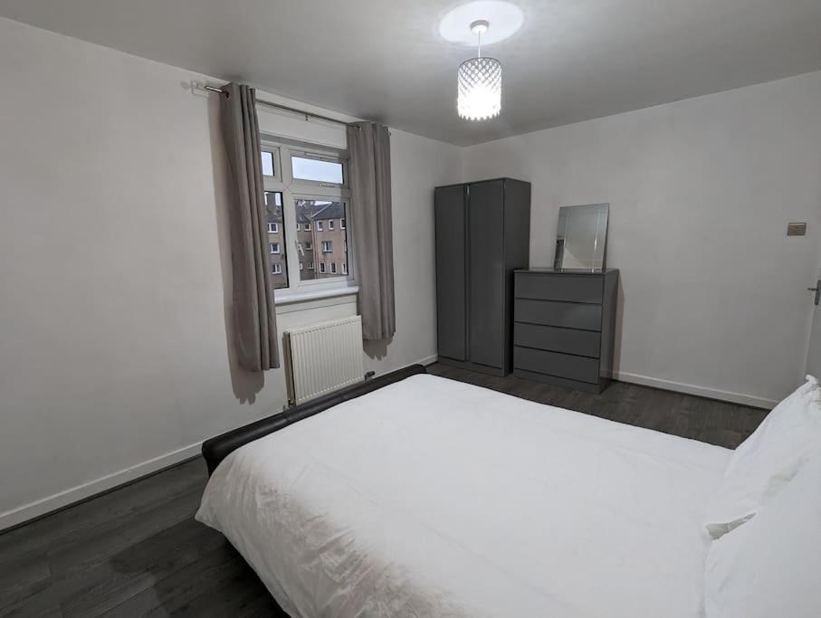 3 Bedroom Apartment Sleeps 8 إدنبرة المظهر الخارجي الصورة