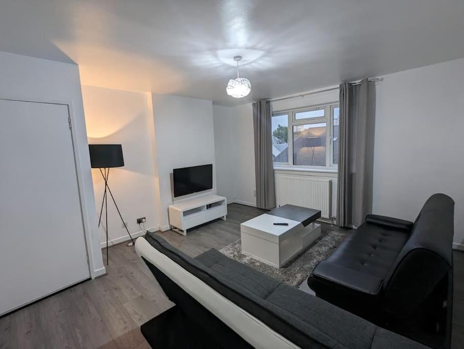 3 Bedroom Apartment Sleeps 8 إدنبرة المظهر الخارجي الصورة